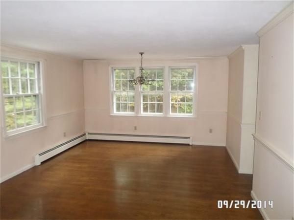 36 Bare Hill Road Boxford, MA 01921 - Photo 8 of 10