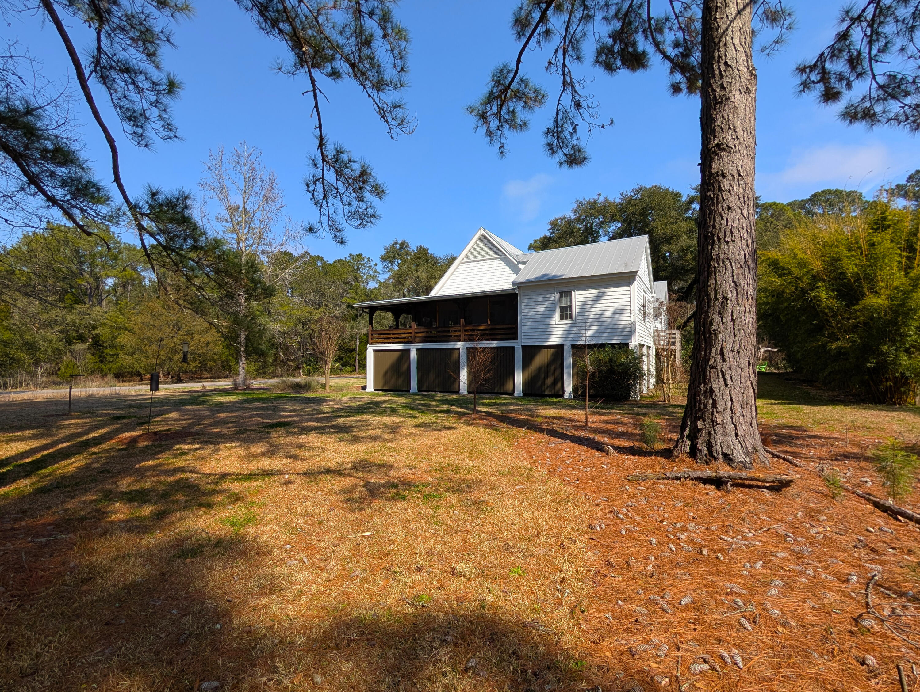 123 Cassena Street McClellanville, SC 29458 - Photo 29 of 37 27-Far-Right