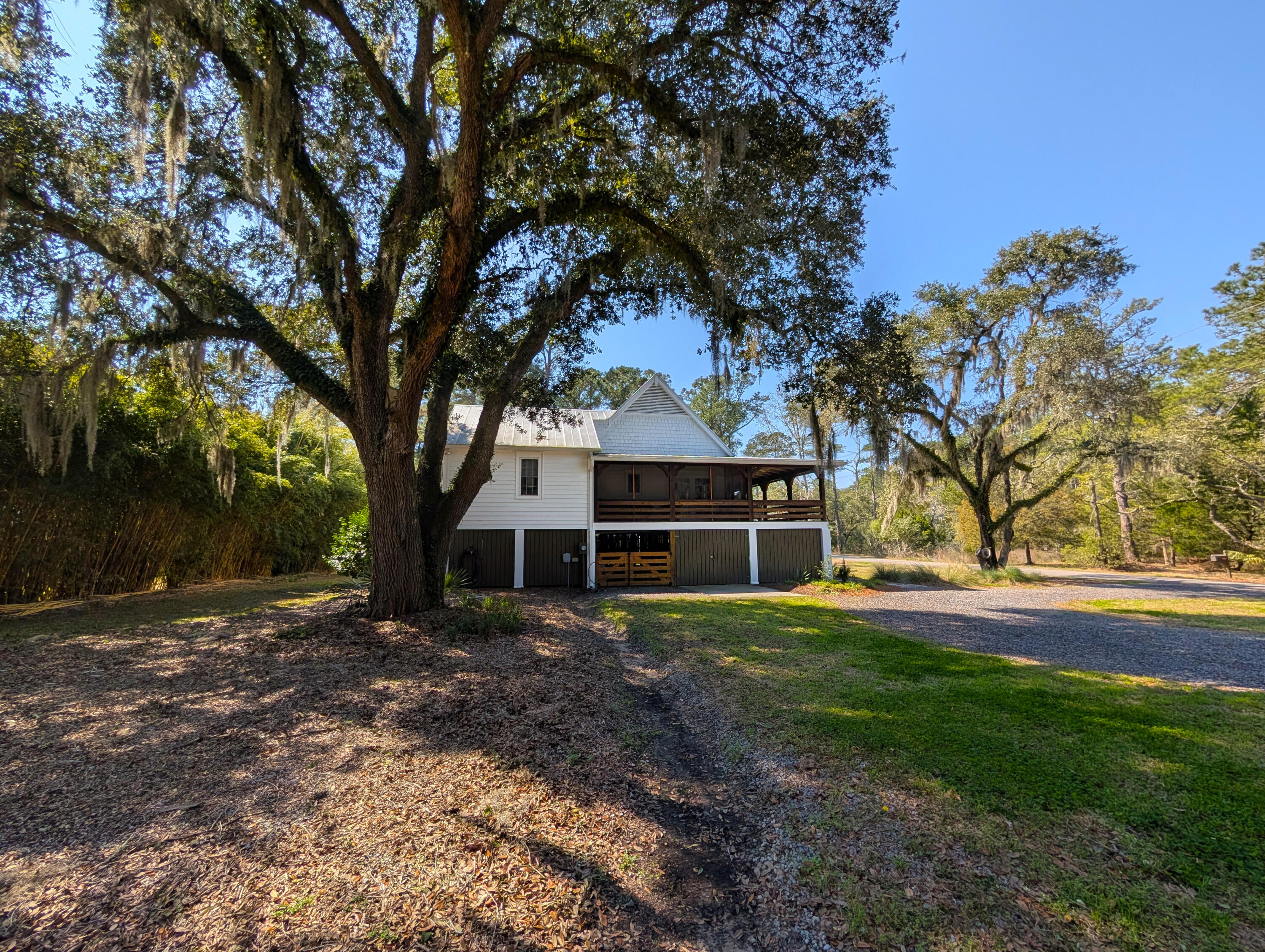 123 Cassena Street McClellanville, SC 29458 - Photo 31 of 37 29-Far-Left