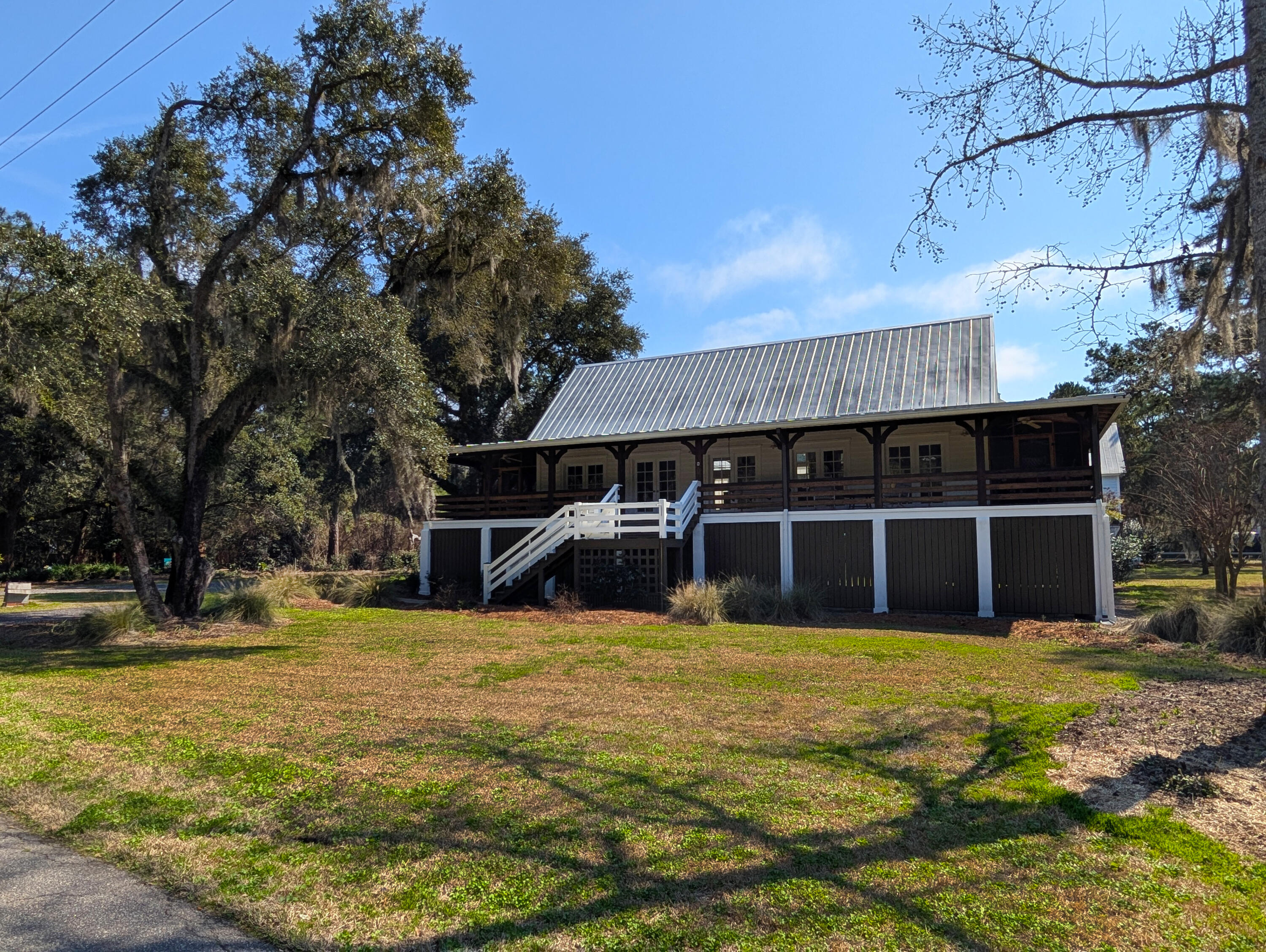 123 Cassena Street McClellanville, SC 29458 - Photo 32 of 37 99-Front-Right