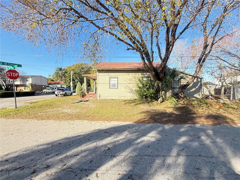 2601 West St Conrad Street Tampa, FL 33607 - Photo 13 of 30