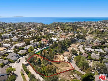 $3,895,000 | Undisclosed Address, Pacific Palisades, CA 90272