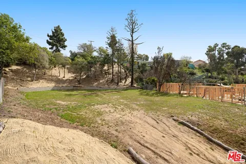 $3,895,000 | Undisclosed Address, Pacific Palisades, CA 90272
