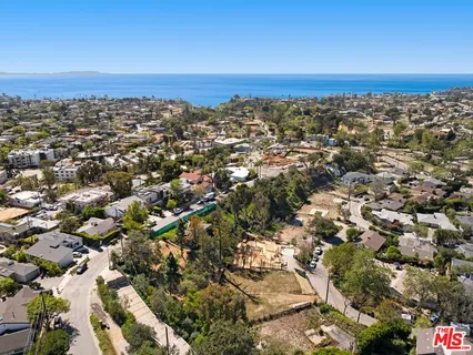 $3,895,000 | Undisclosed Address, Pacific Palisades, CA 90272