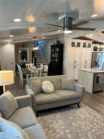 $489,500 | 209 East Main Street, Hounsfield, NY 13685