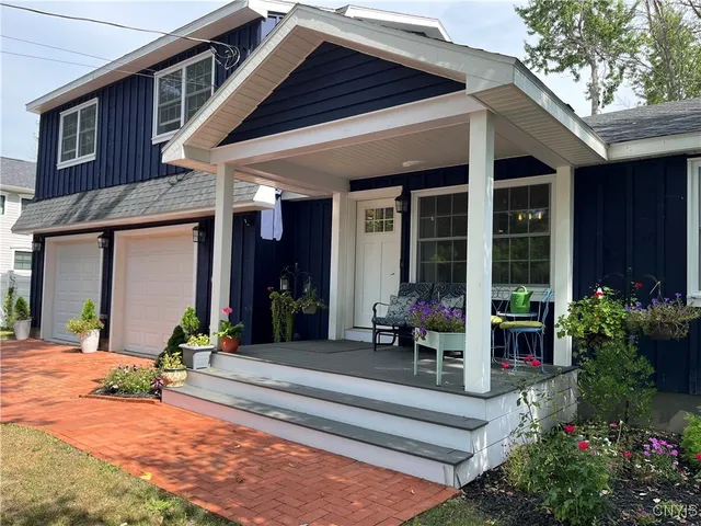 $489,500 | 209 East Main Street, Hounsfield, NY 13685