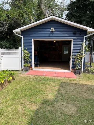 $489,500 | 209 East Main Street, Hounsfield, NY 13685