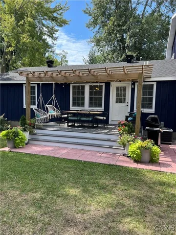 $489,500 | 209 East Main Street, Hounsfield, NY 13685