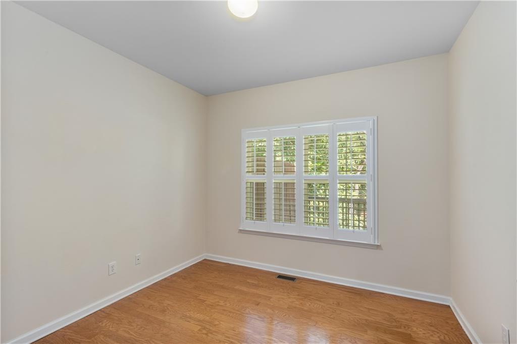 1886 Greystone Oaks Way Atlanta, GA 30345 - Photo 15 of 30