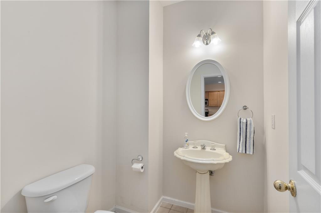 1886 Greystone Oaks Way Atlanta, GA 30345 - Photo 16 of 30