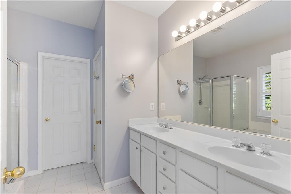 1886 Greystone Oaks Way Atlanta, GA 30345 - Photo 21 of 30