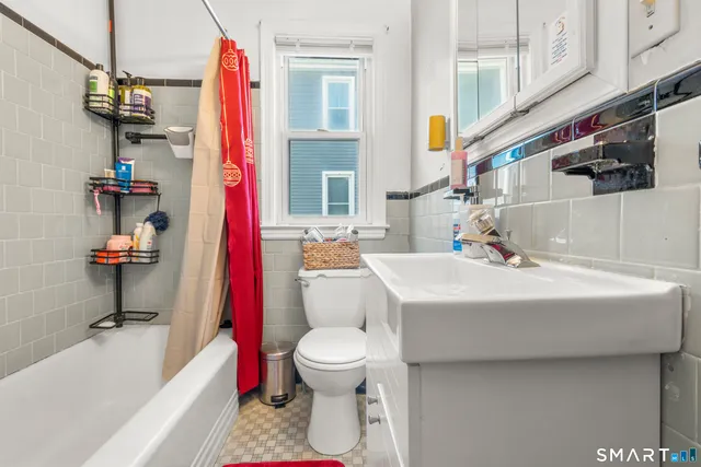 $360,000 | 124 Windsor Avenue, Meriden, CT 06451