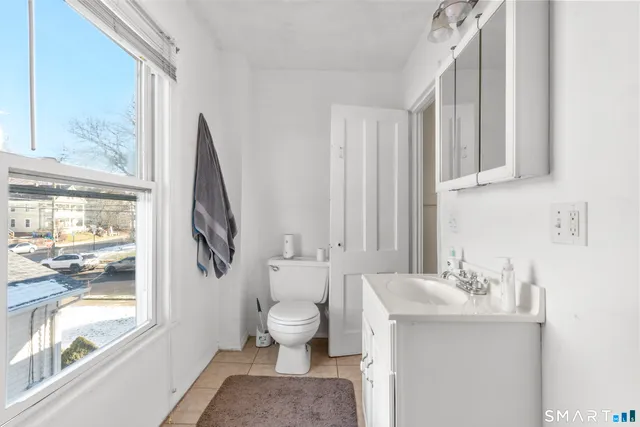 $360,000 | 124 Windsor Avenue, Meriden, CT 06451