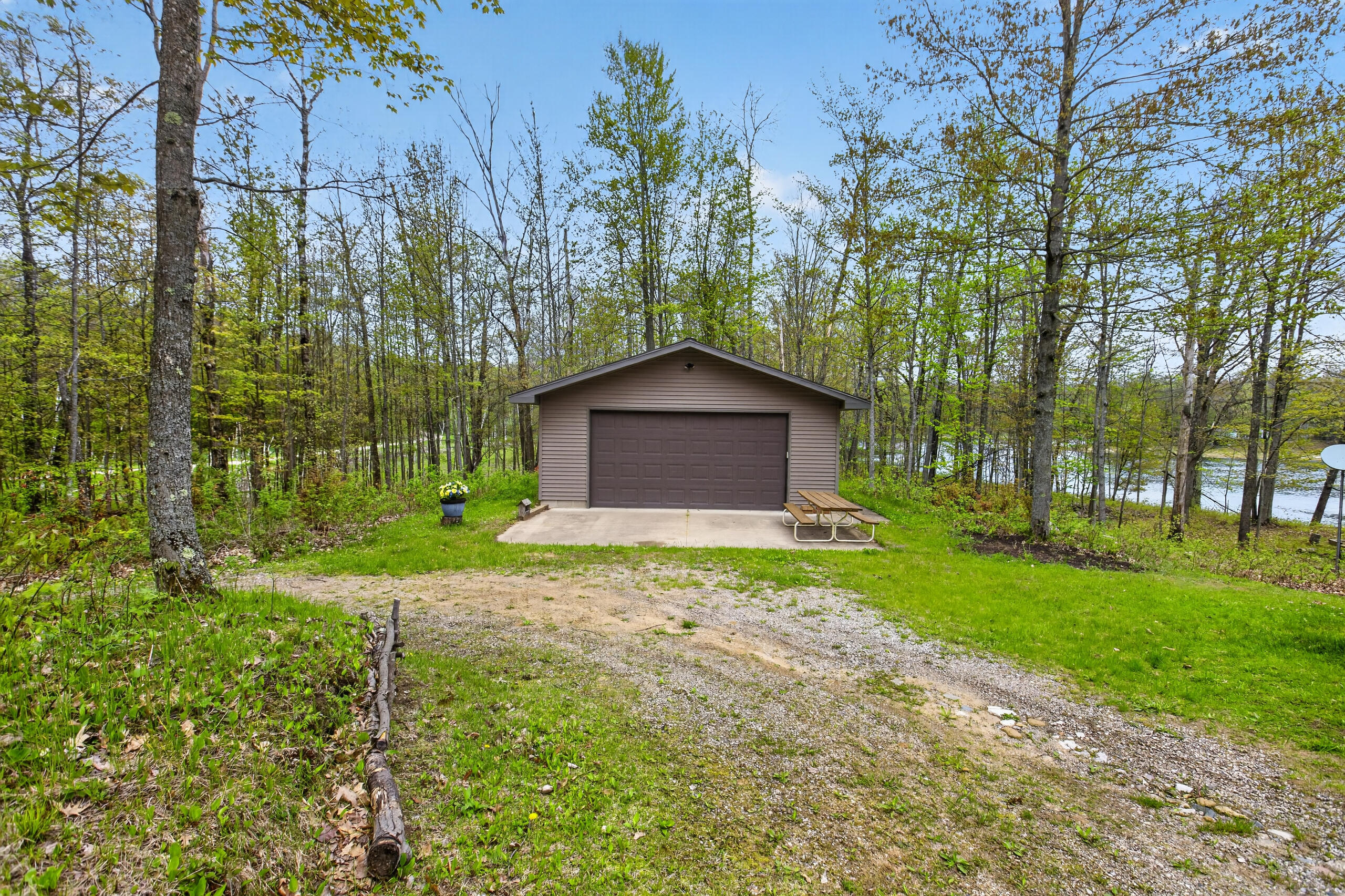 10289 Bern Drive Reed City, MI 49677 - Photo 8 of 57 010_226A0184