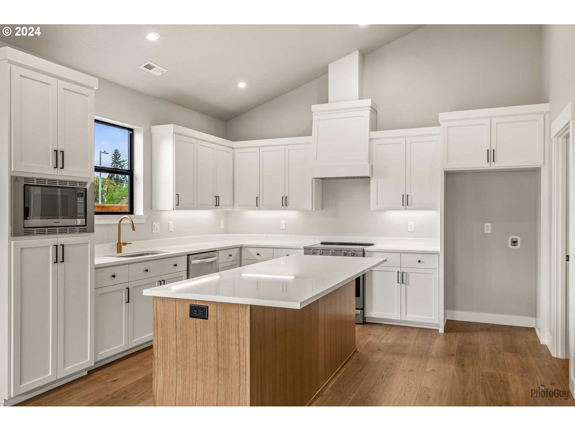 505 Buster Lane Eugene, OR 97404 - Photo 11 of 33