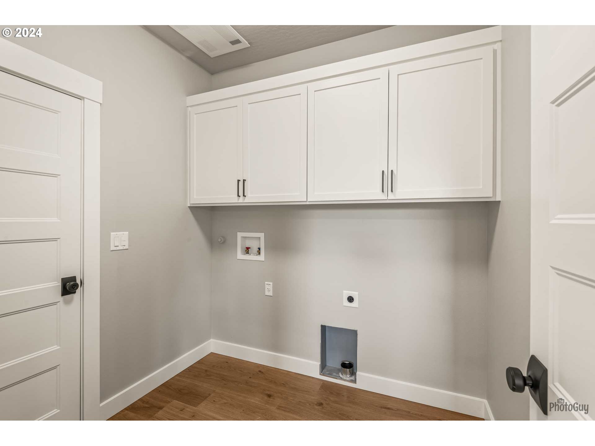 505 Buster Lane Eugene, OR 97404 - Photo 28 of 33