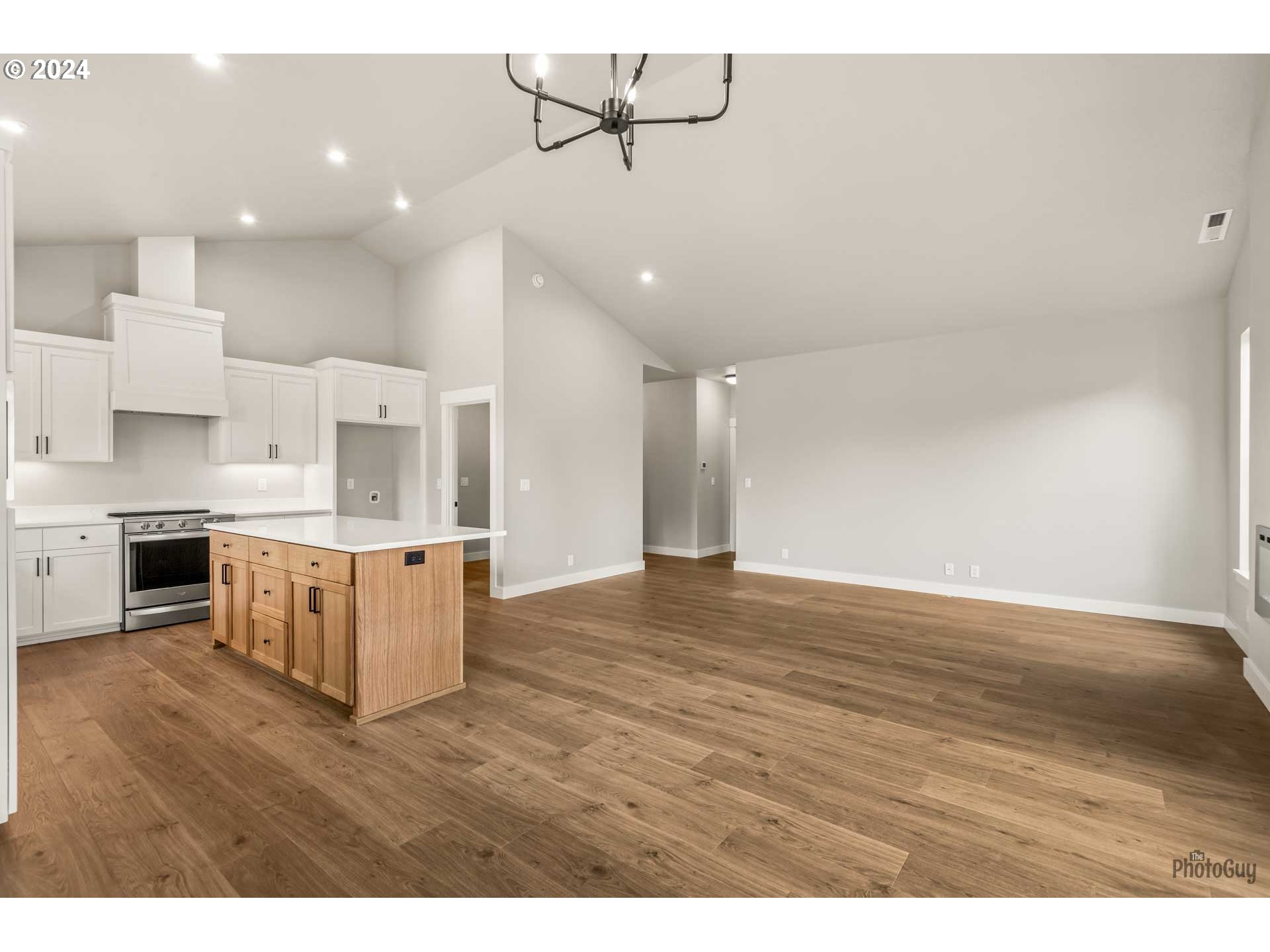 505 Buster Lane Eugene, OR 97404 - Photo 9 of 33