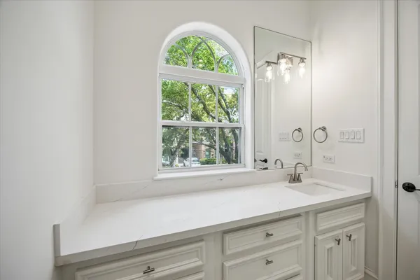 $9,500 | 3917 Tennyson Street, West University Place, TX 77005