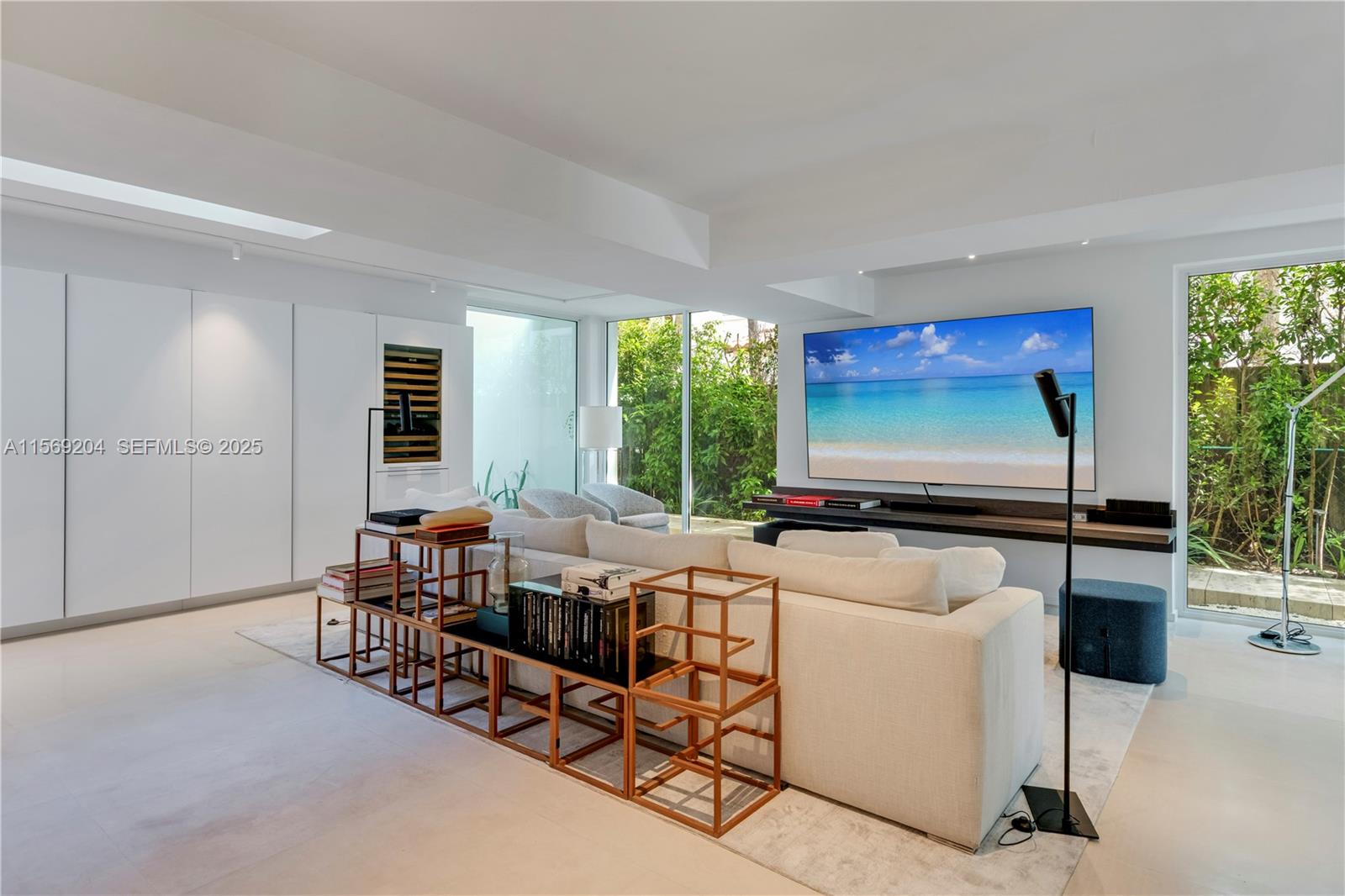 440 South Mashta Drive Key Biscayne, FL 33149 - Photo 18 of 100