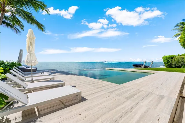 $100,000 | 440 South Mashta Drive, Key Biscayne, FL 33149