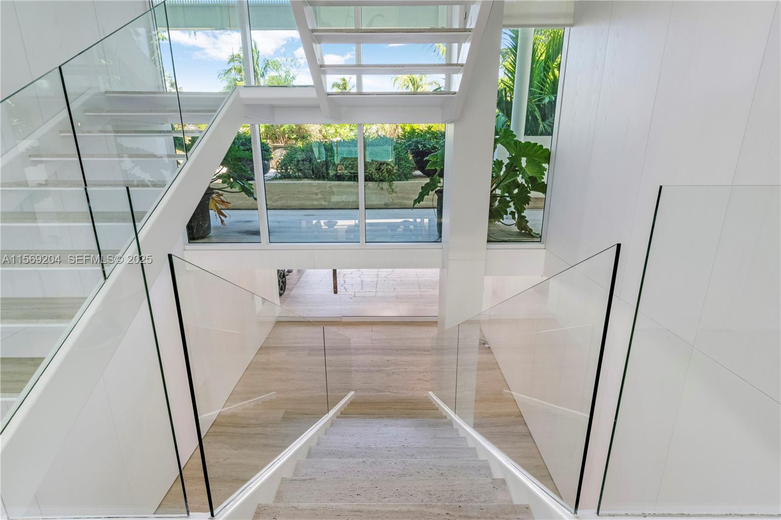 440 South Mashta Drive Key Biscayne, FL 33149 - Photo 27 of 100