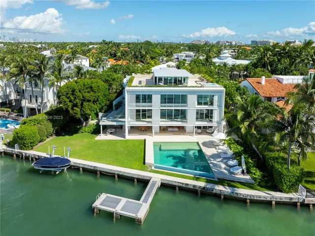 $100,000 | 440 South Mashta Drive, Key Biscayne, FL 33149