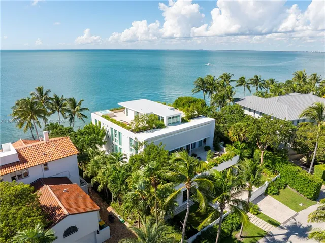 $100,000 | 440 South Mashta Drive, Key Biscayne, FL 33149