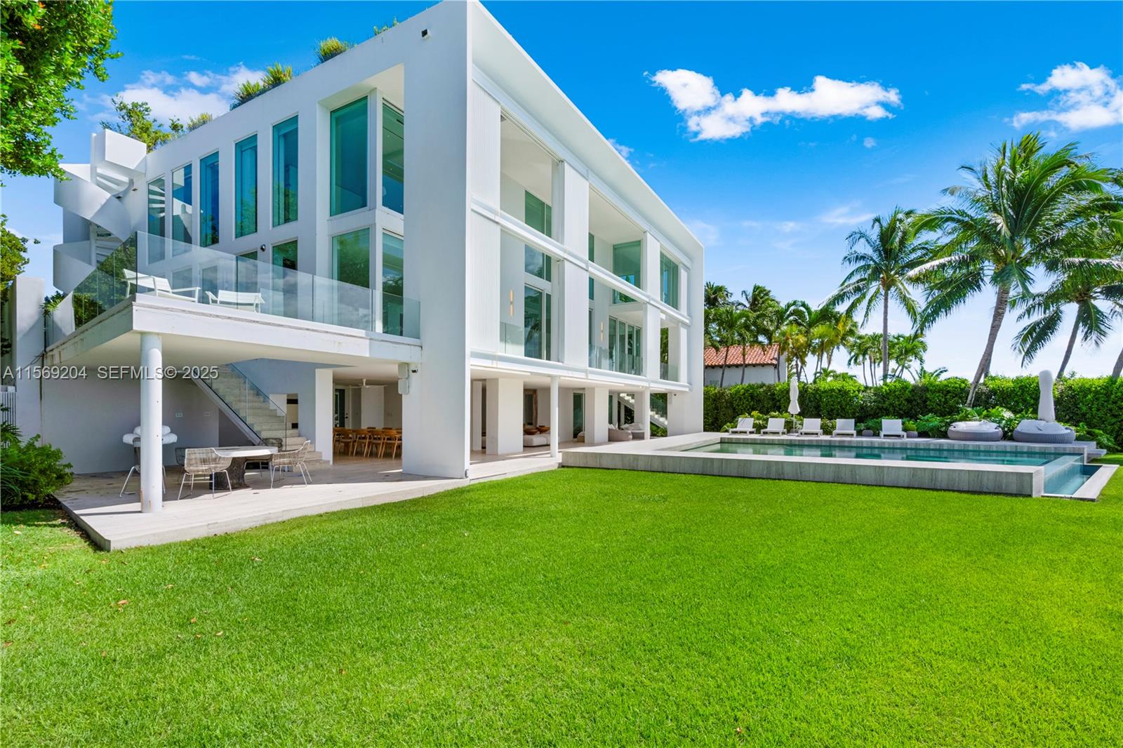 440 South Mashta Drive Key Biscayne, FL 33149 - Photo 74 of 100