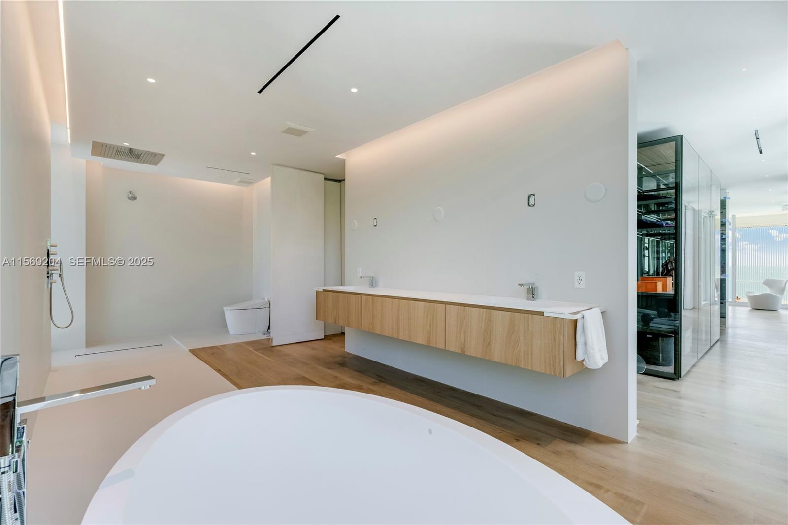 440 South Mashta Drive Key Biscayne, FL 33149 - Photo 92 of 100