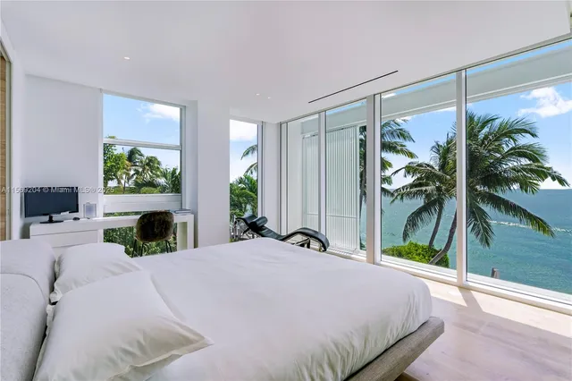 $100,000 | 440 South Mashta Drive, Key Biscayne, FL 33149