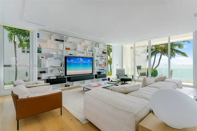 $100,000 | 440 South Mashta Drive, Key Biscayne, FL 33149