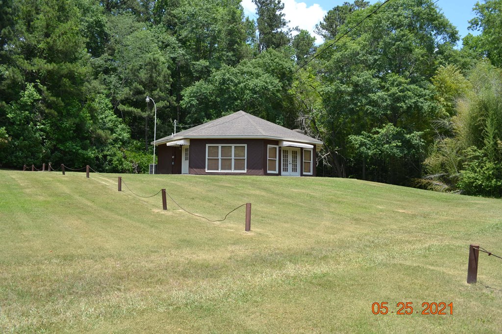 4 Old Crawford Road Phenix City, AL 36870 - Photo 9 of 47 Gallery Image 9