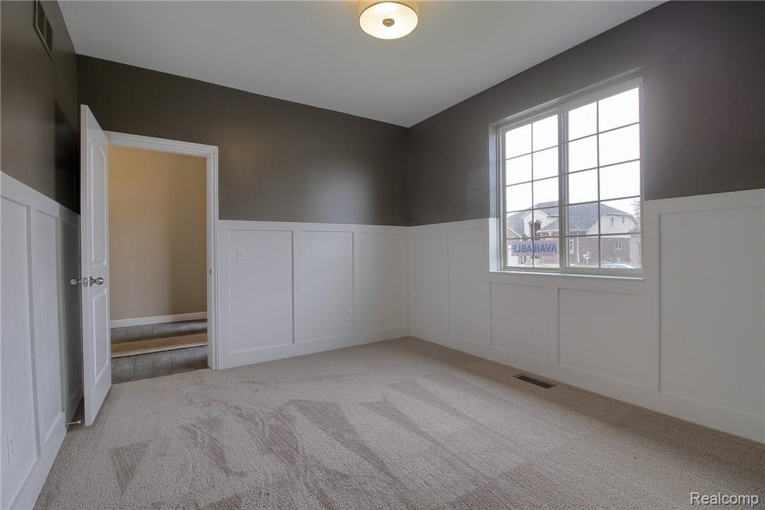 21853 Rio Grande Drive Macomb, MI 48044 - Photo 5 of 31 Living_Room_2nd_View.jpg