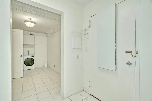 $315,000 | 1400 East Avenue, Unit UN412, Rochester, NY 14610