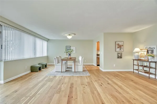 $315,000 | 1400 East Avenue, Unit UN412, Rochester, NY 14610