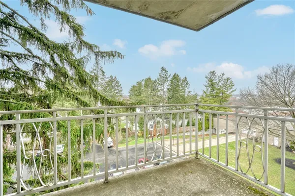 $298,900 | 1400 East Avenue, Unit UN412, Rochester, NY 14610