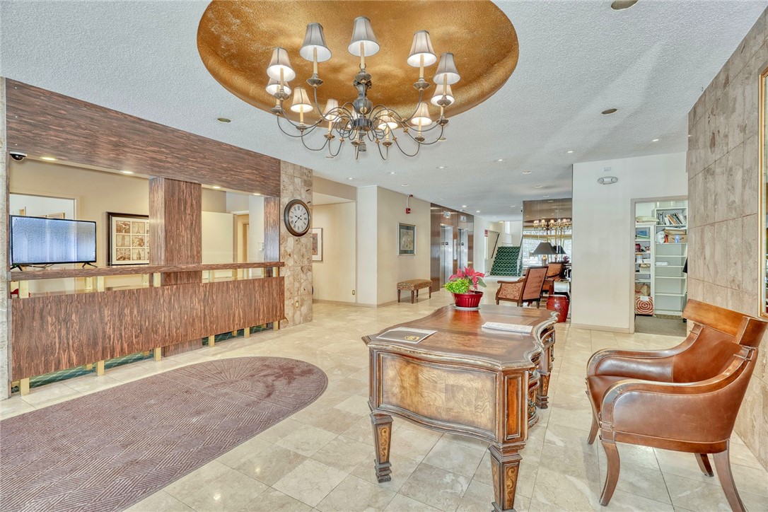 1400 East Avenue, Unit UN412 Rochester, NY 14610 - Photo 30 of 40 First floor entrance foyer
