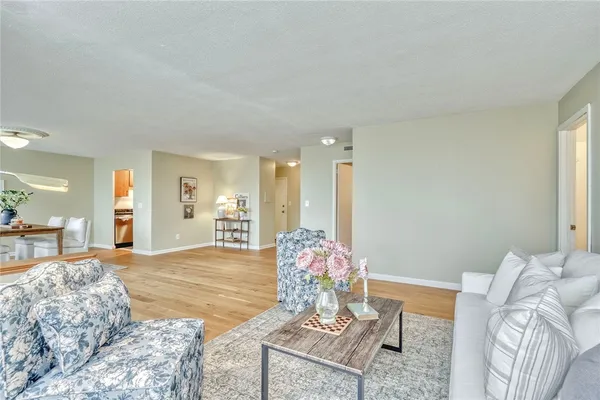 $315,000 | 1400 East Avenue, Unit UN412, Rochester, NY 14610