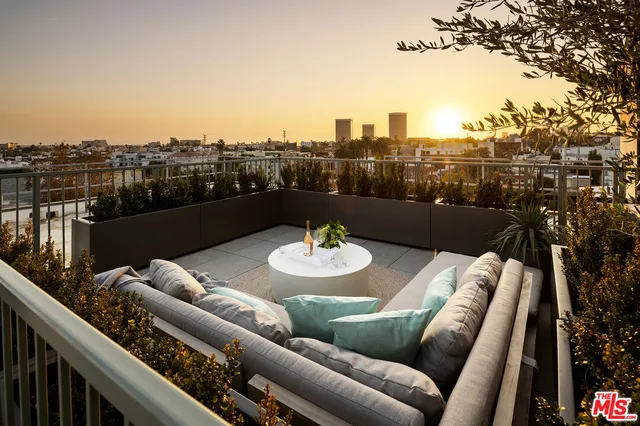 $14,500 | 1644 Malcolm Avenue, Unit 420, Los Angeles, CA 90024