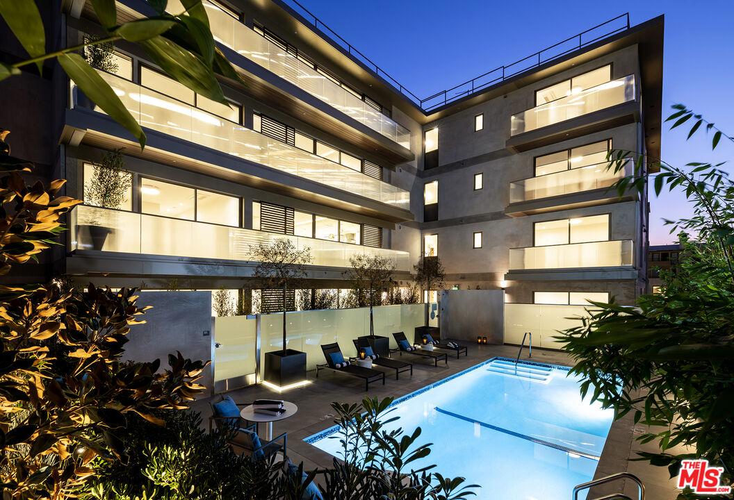 1644 Malcolm Avenue, Unit 420 Los Angeles, CA 90024 - Photo 57 of 64