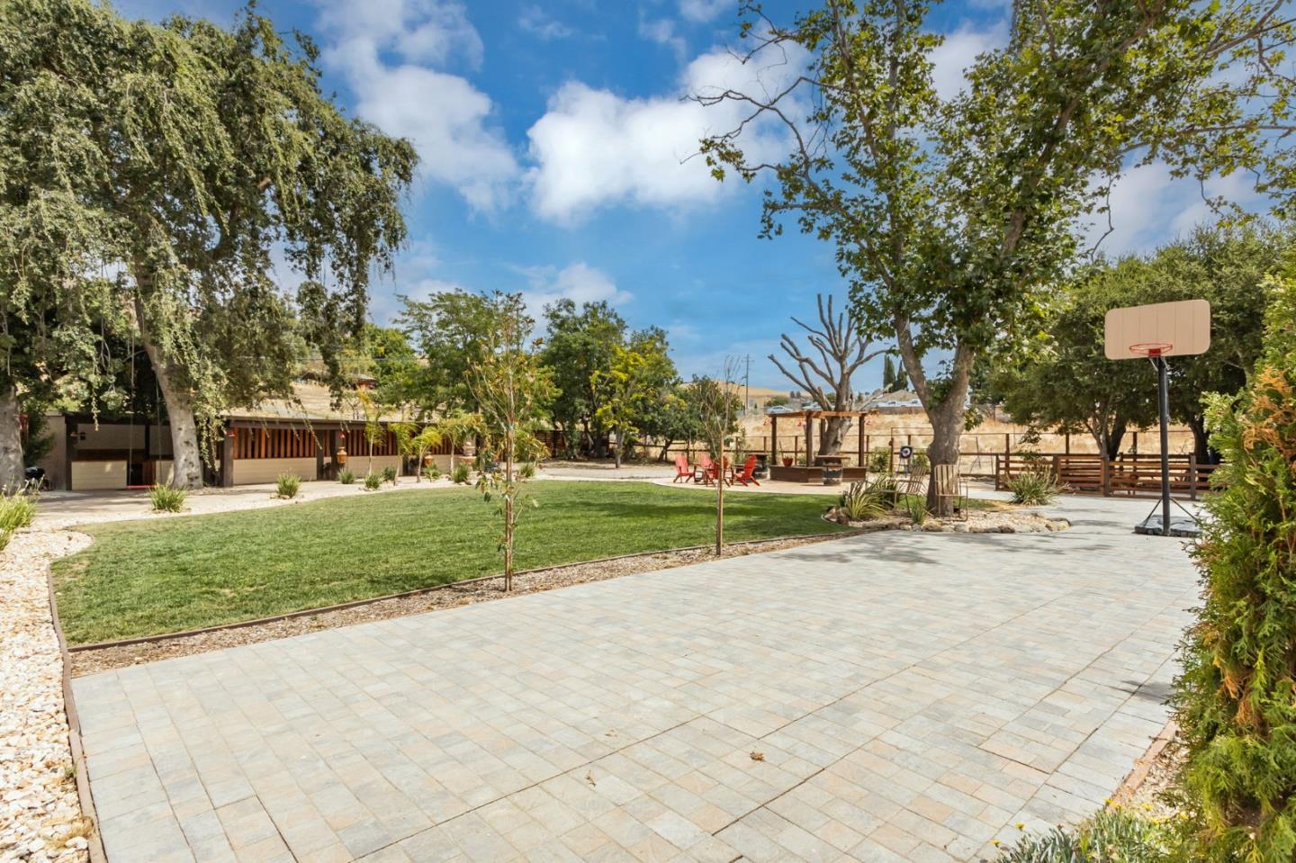 12405 Mt Hamilton Road San Jose, CA 95140 - Photo 8 of 74