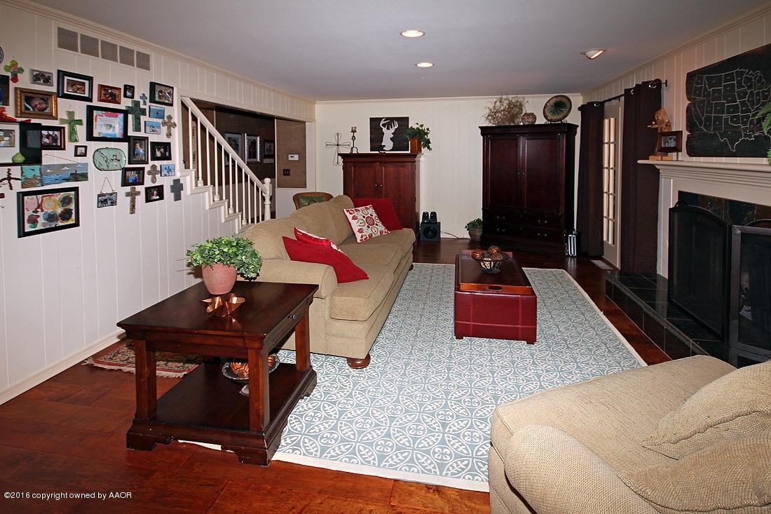 2 Cambridge Road Amarillo, TX 79124 - Photo 8 of 36 Living Area