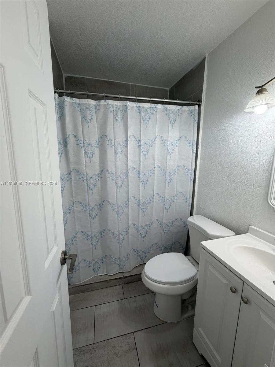15761 Southwest 303rd Street Homestead, FL 33033 - Photo 8 of 12