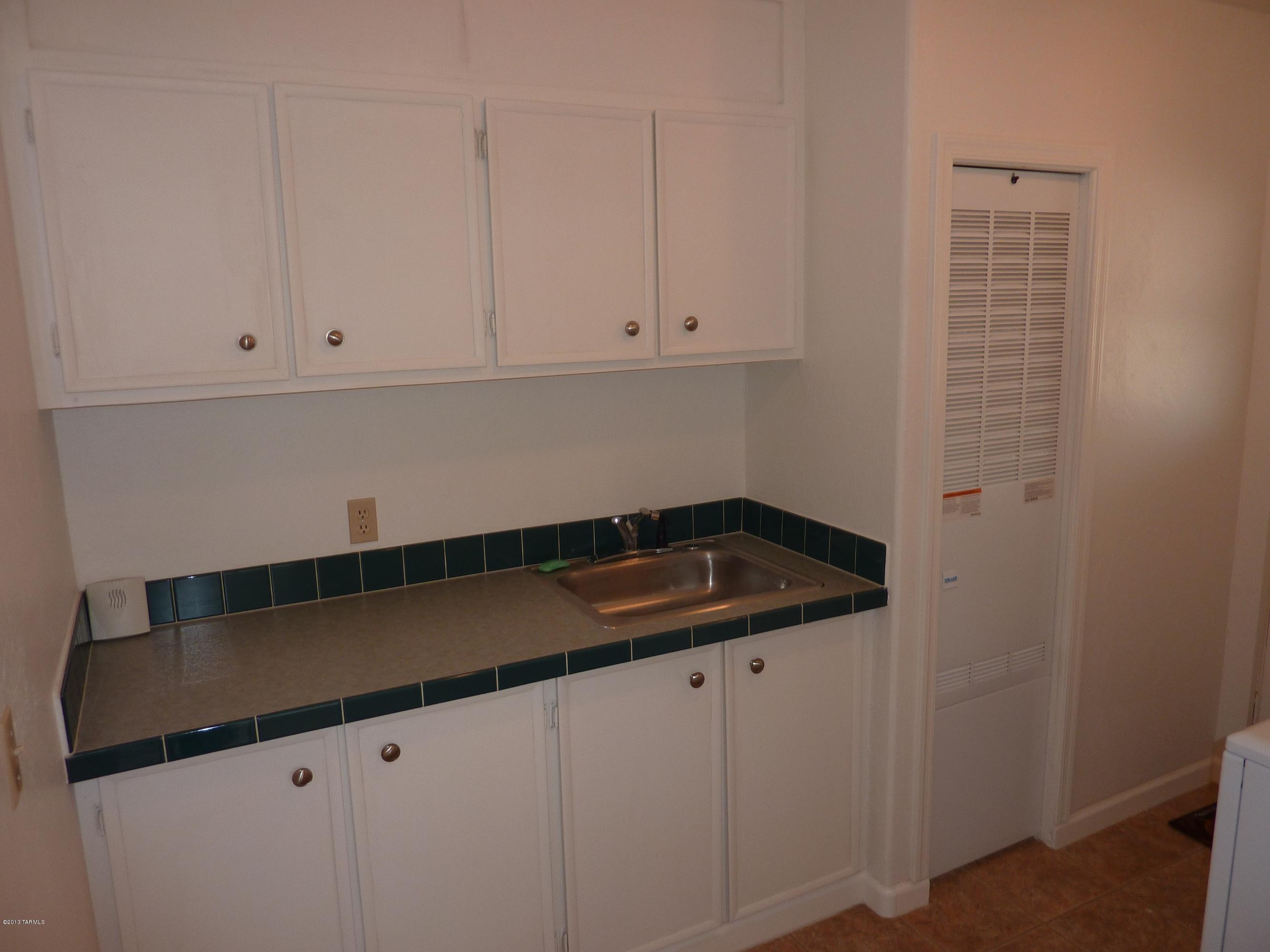 5558 West Box R Street Tucson, AZ 85713 - Photo 6 of 14 Gallery Image 6