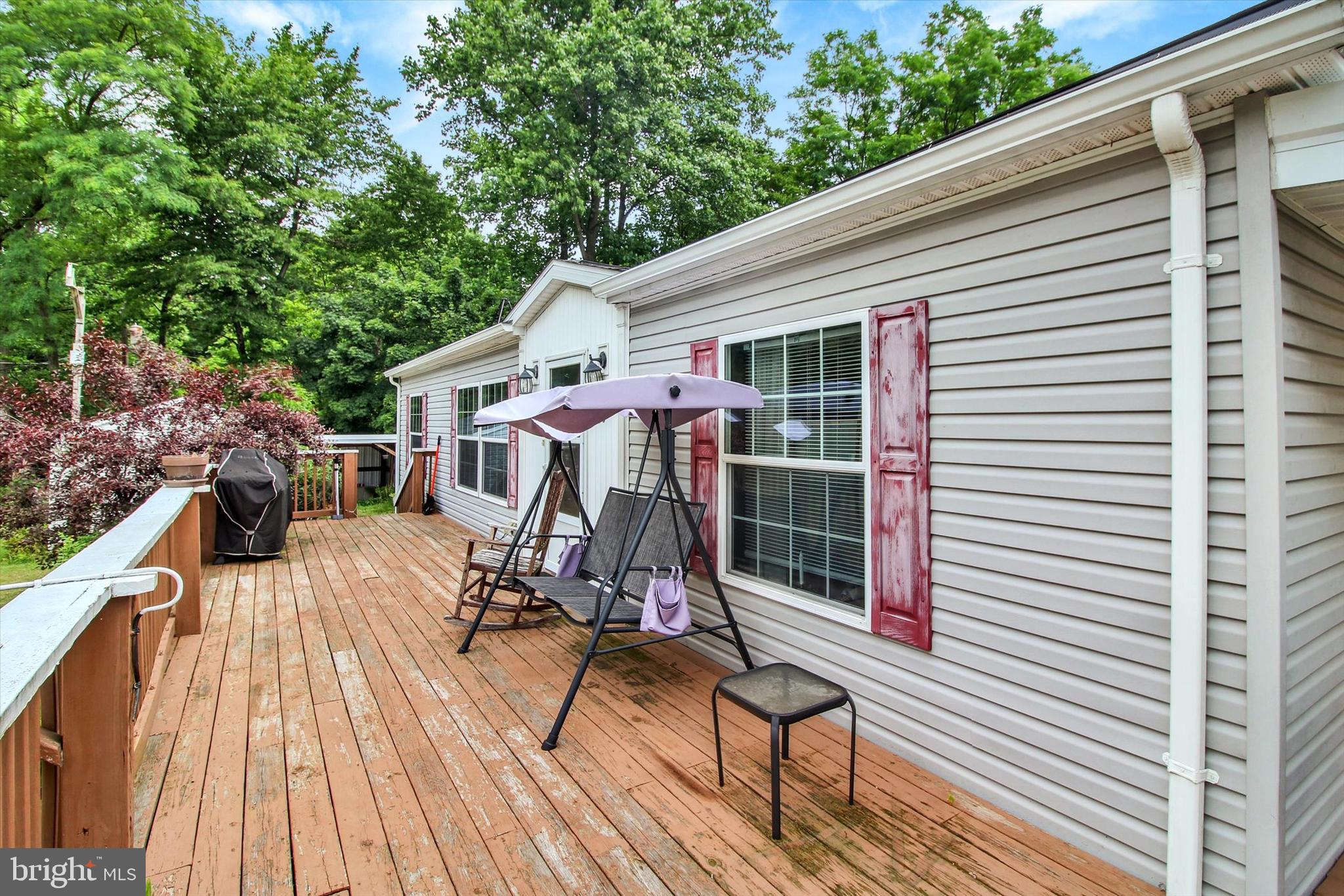 3450 Mountain Road Hamburg, PA 19526 - Photo 7 of 28 Side deck