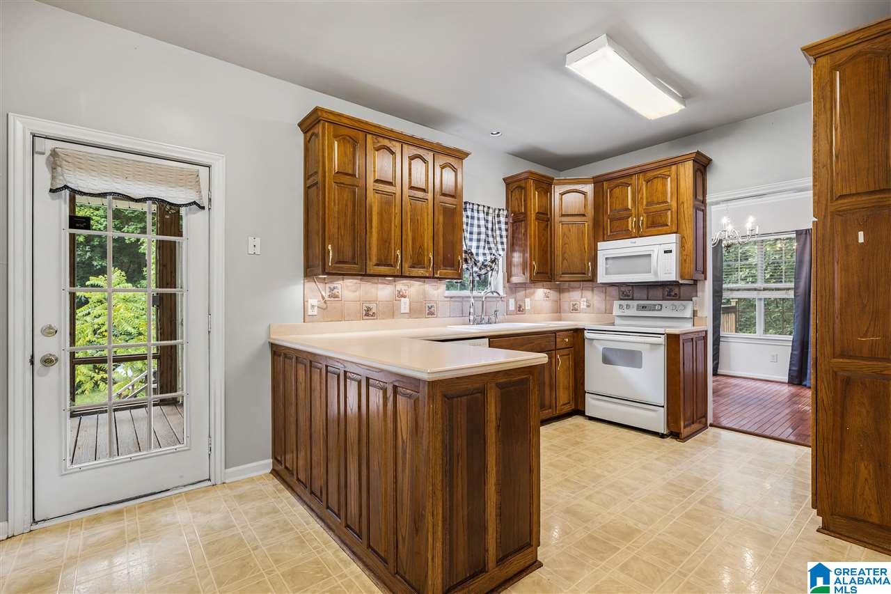 125 Rolling Oaks Drive Springville, AL 35146 - Photo 11 of 34