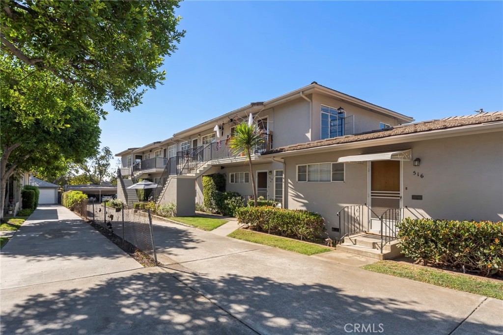 516 Linwood Avenue Monrovia, CA 91016 - Photo 2 of 23 a front view of a house with a yard