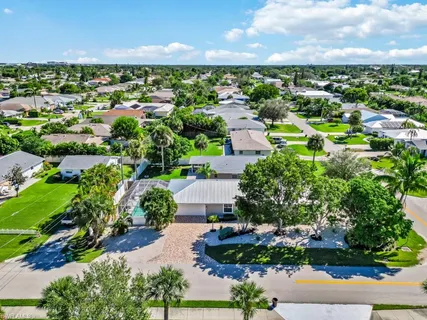 $919,000 | 601 97th Avenue North, Naples, FL 34108