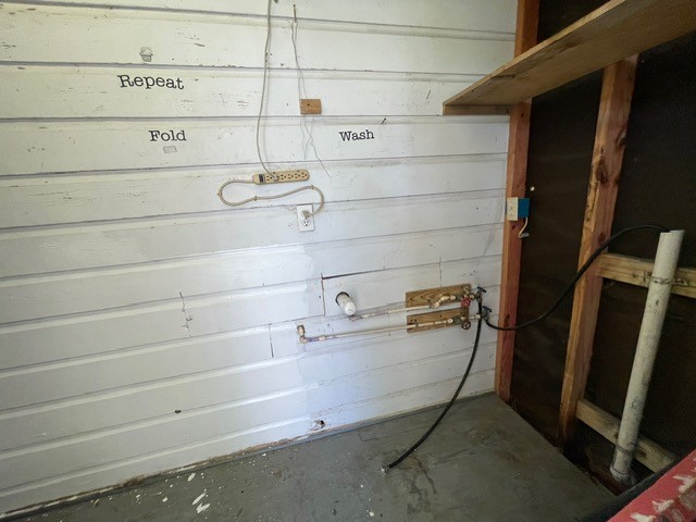 4518 Nicholson Street Corpus Christi, TX 78415 - Photo 30 of 32 a view with storage and utility room