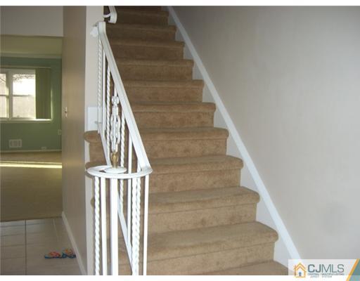 1084 Robin Road Hillsborough, NJ 08844 - Photo 3 of 19 Gallery Image 3